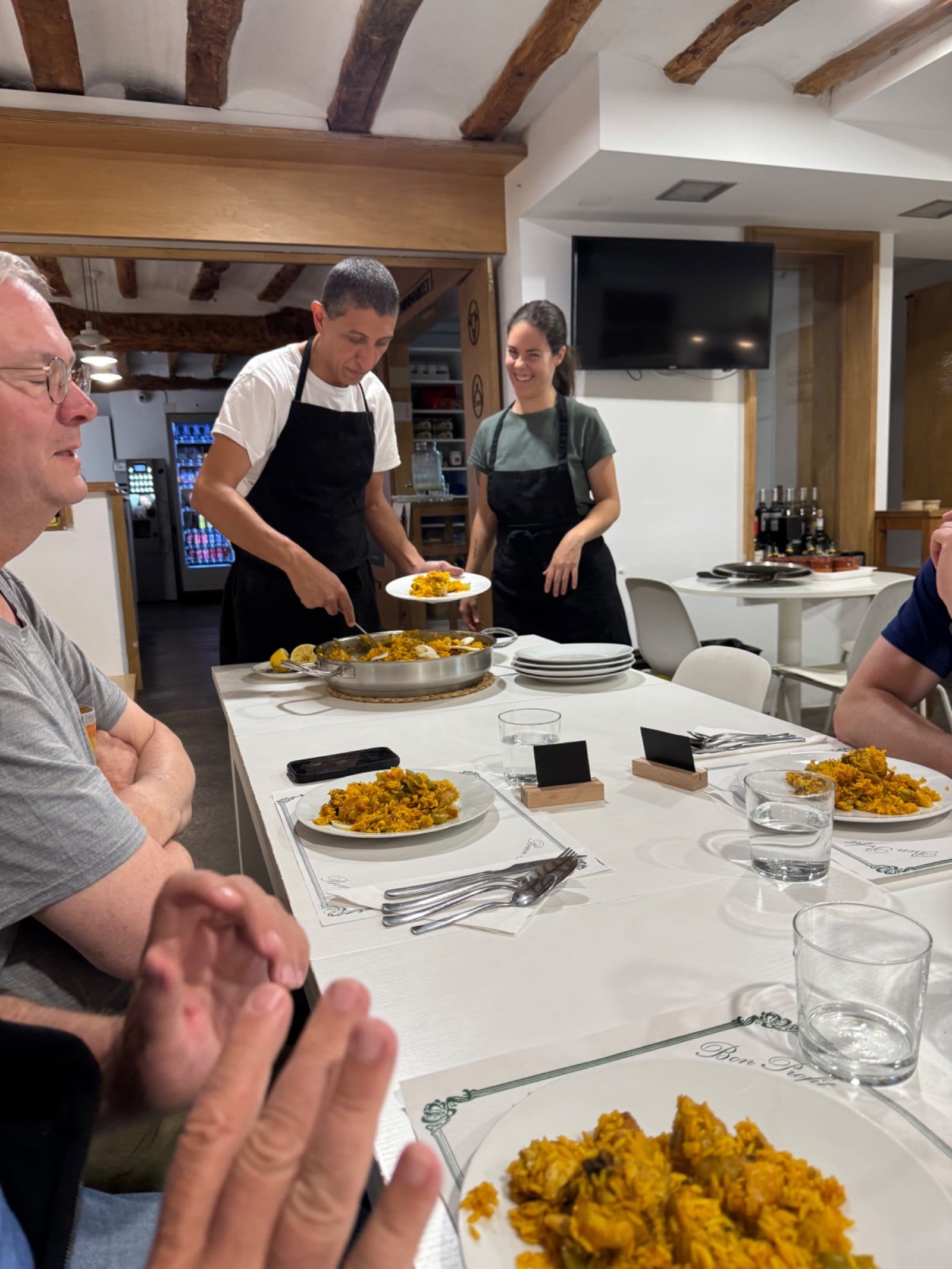 Pilgrims dinner service at Belorado albergue