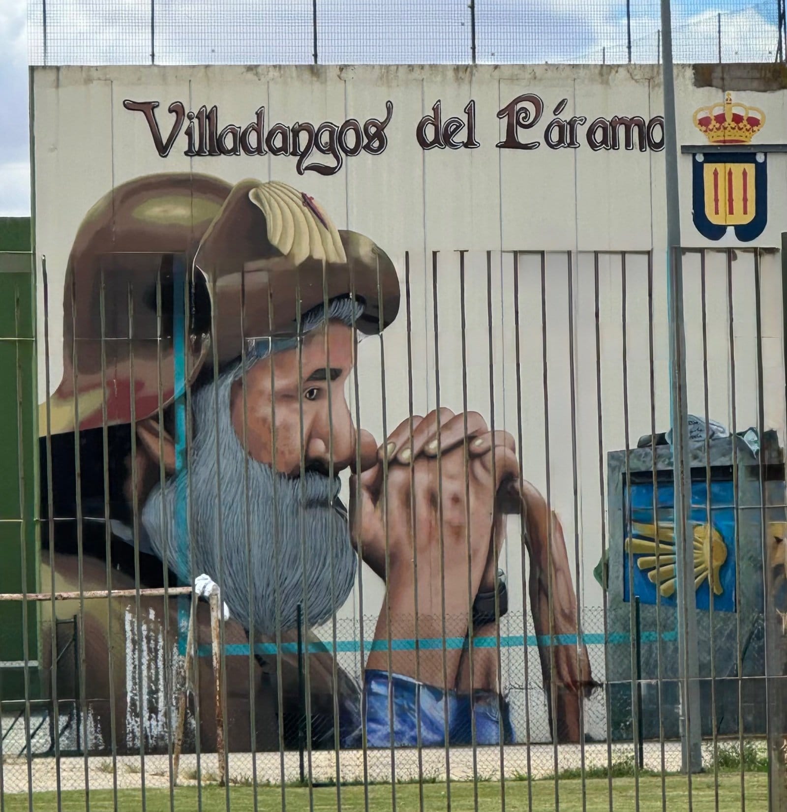 Camino mural in Villadangos del Páramo