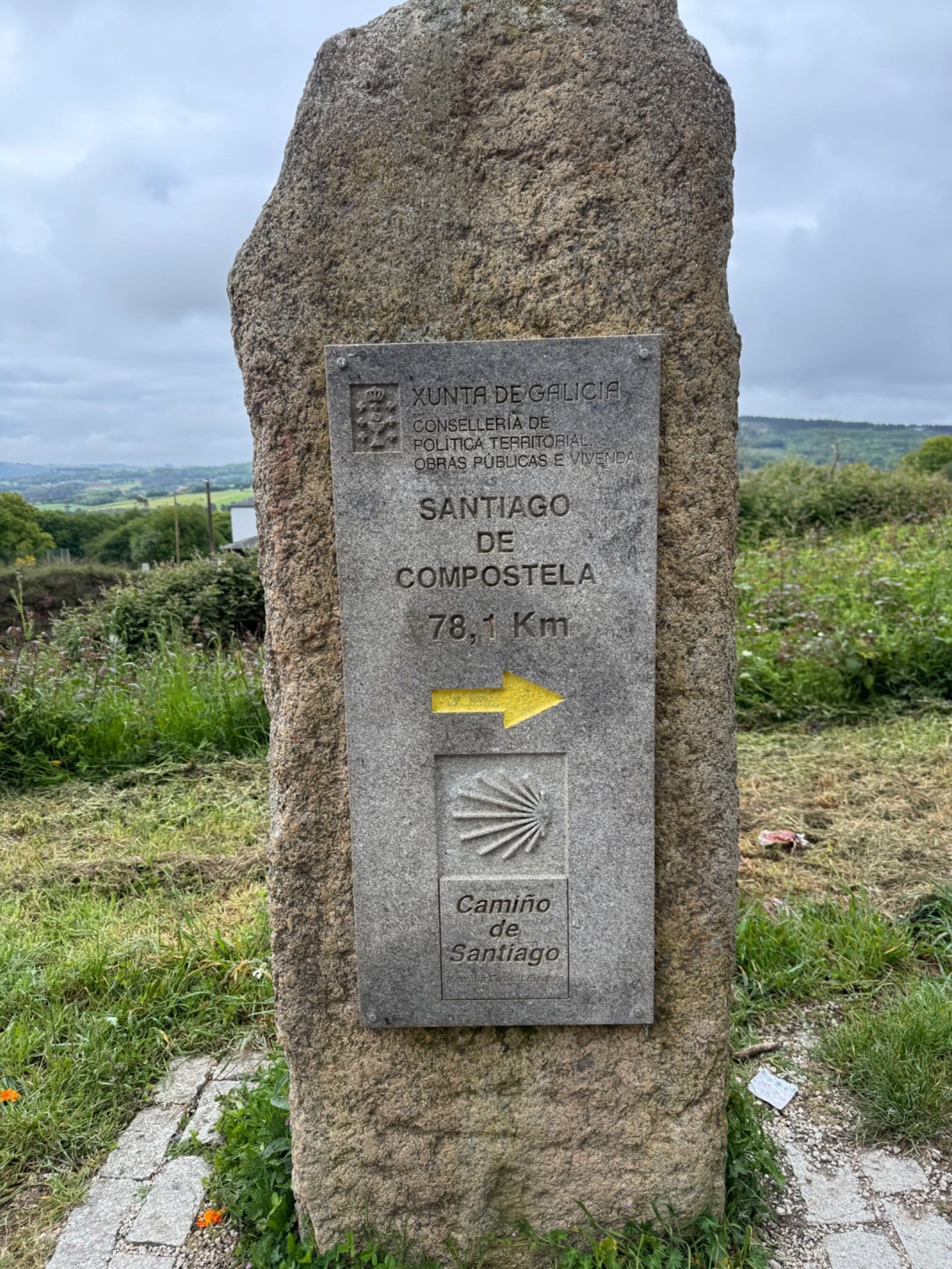 Camino milestone showing Santiago de Compostela 78.1 km away