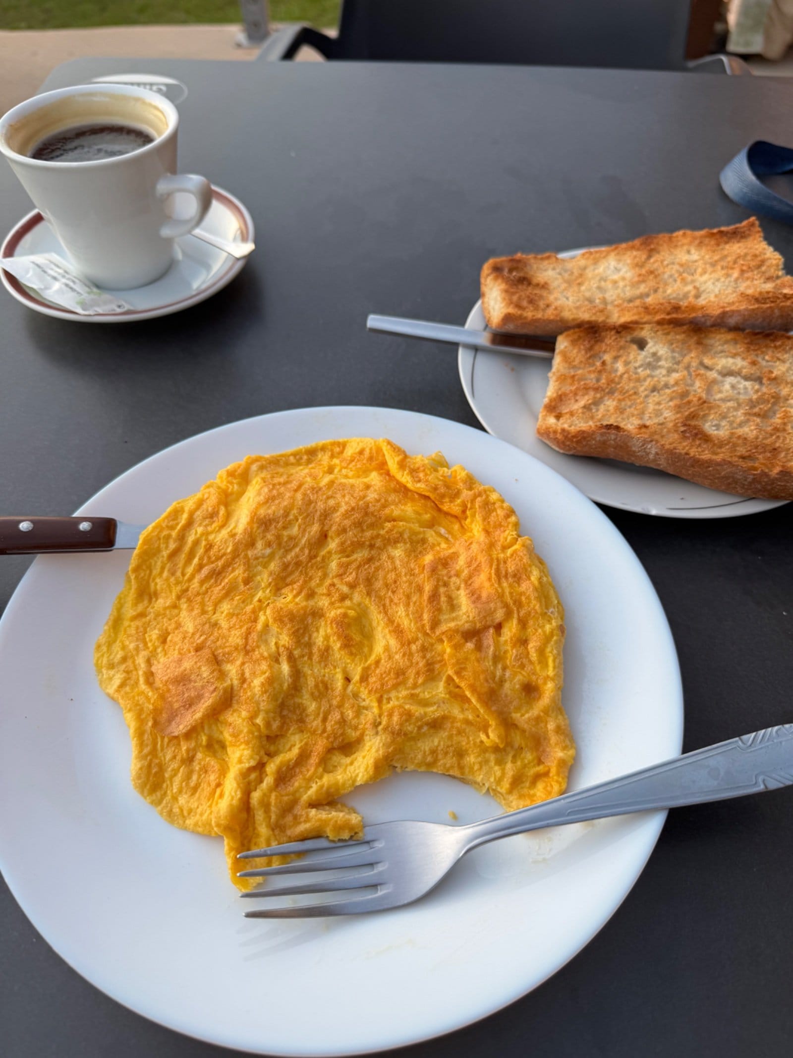 Spanish tortilla breakfast on Camino Finisterre