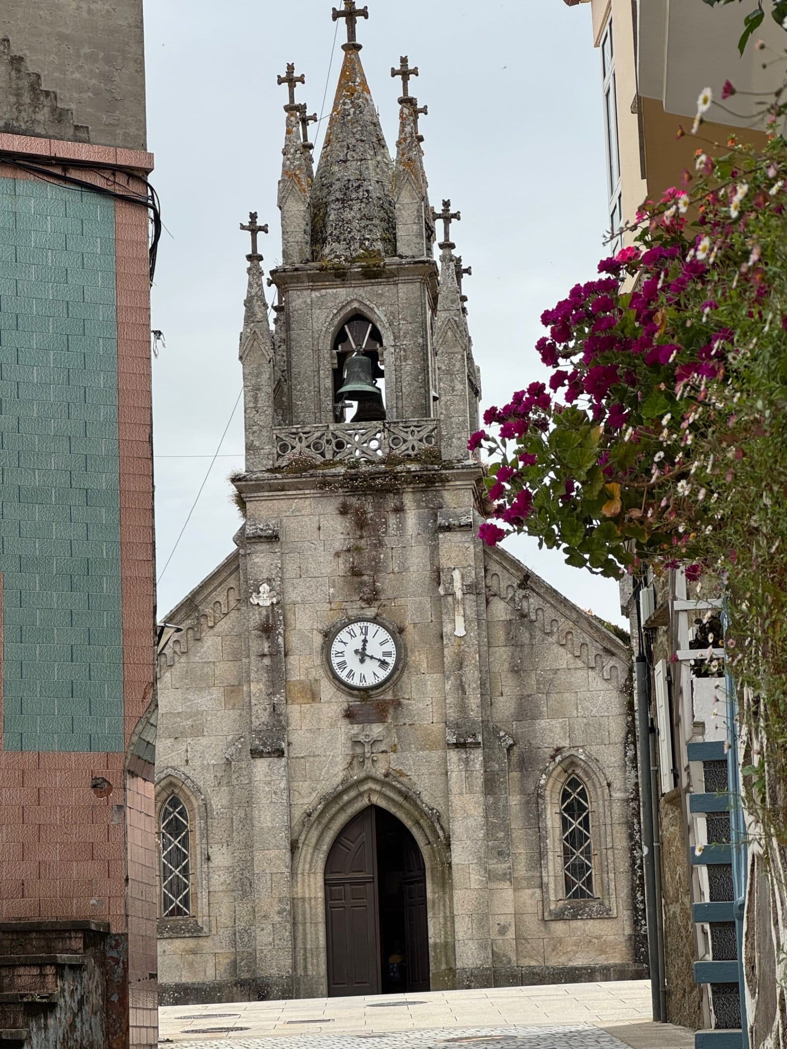 Igreja de Santa María das Areas in Finisterre